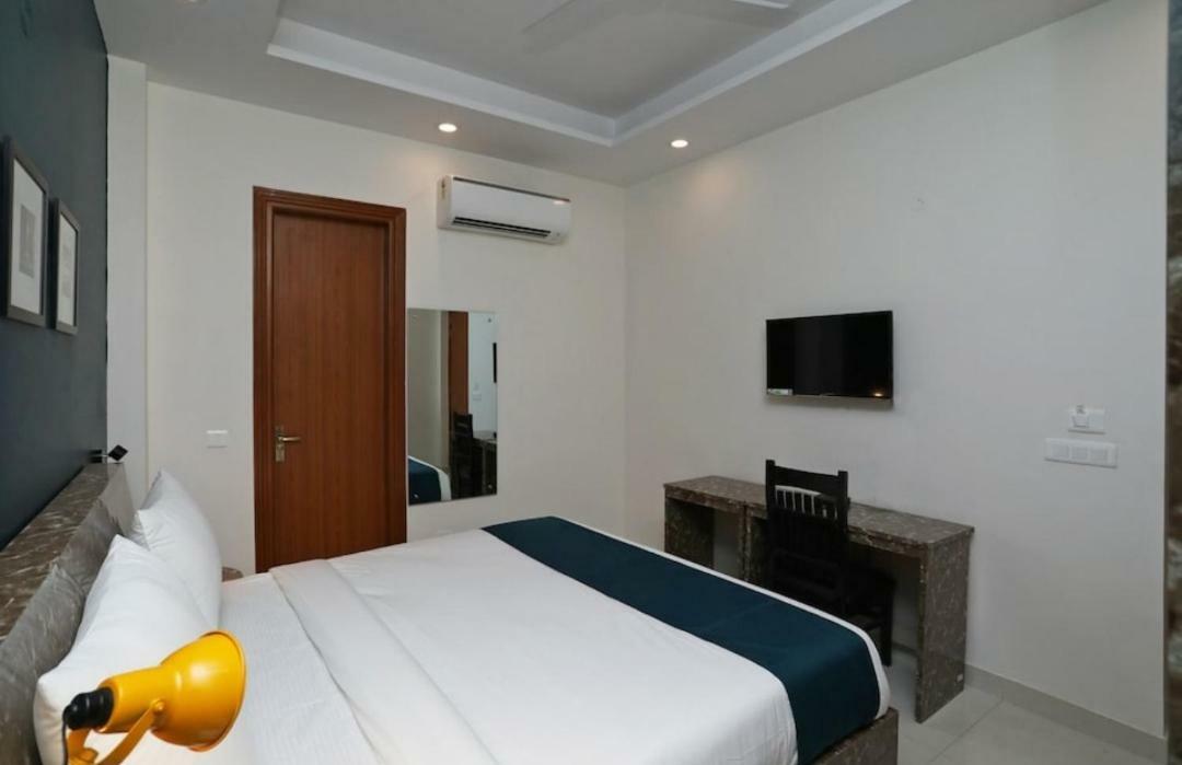 Hotel Galaxy Inn Gurgaon Ngoại thất bức ảnh