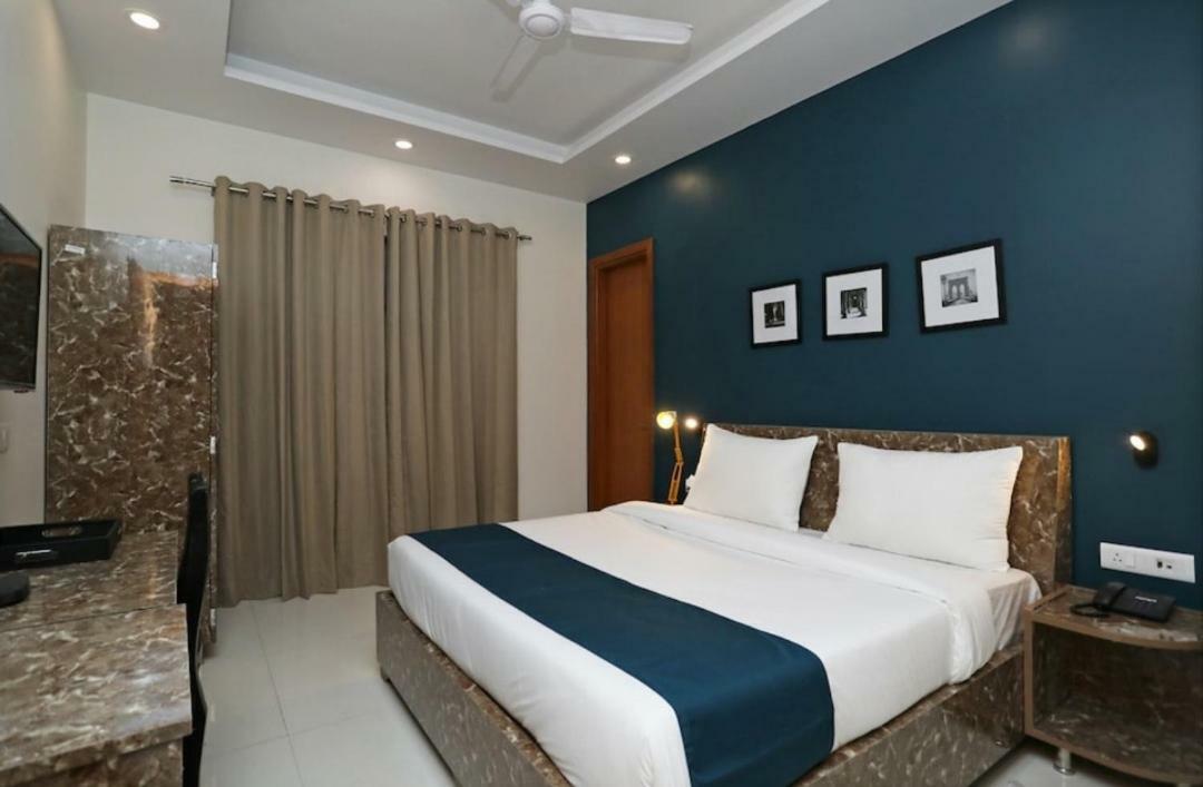 Hotel Galaxy Inn Gurgaon Ngoại thất bức ảnh